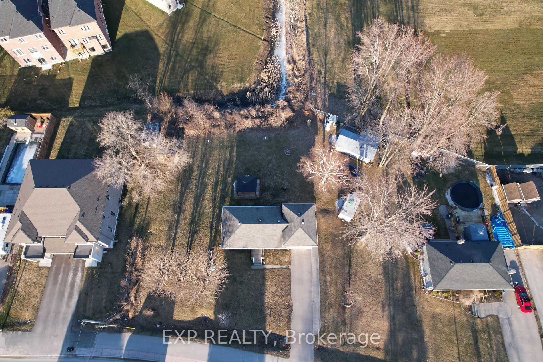 665 Simcoe Road