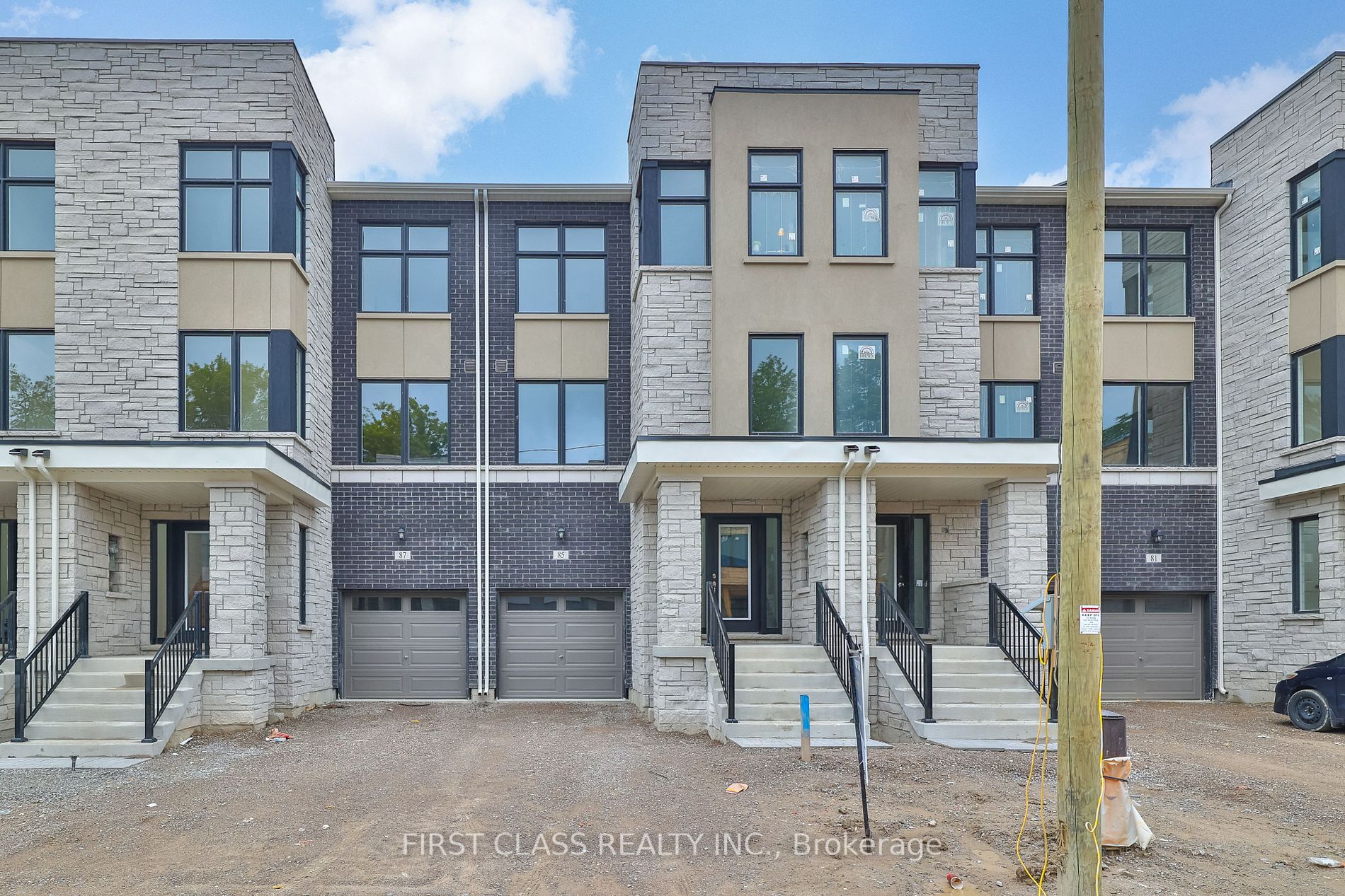 85 Puisaya Drive