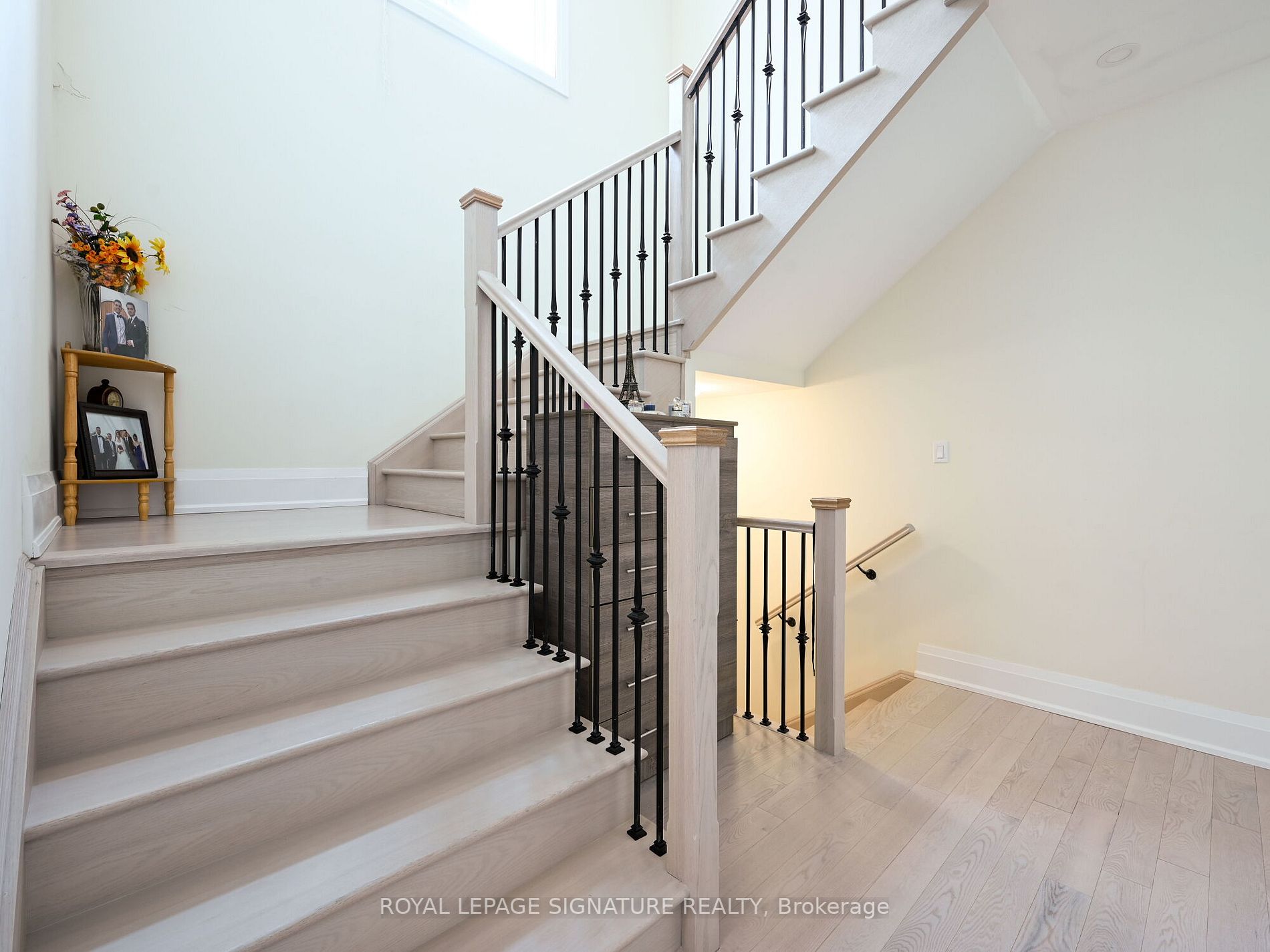110 Ferraigine Crescent