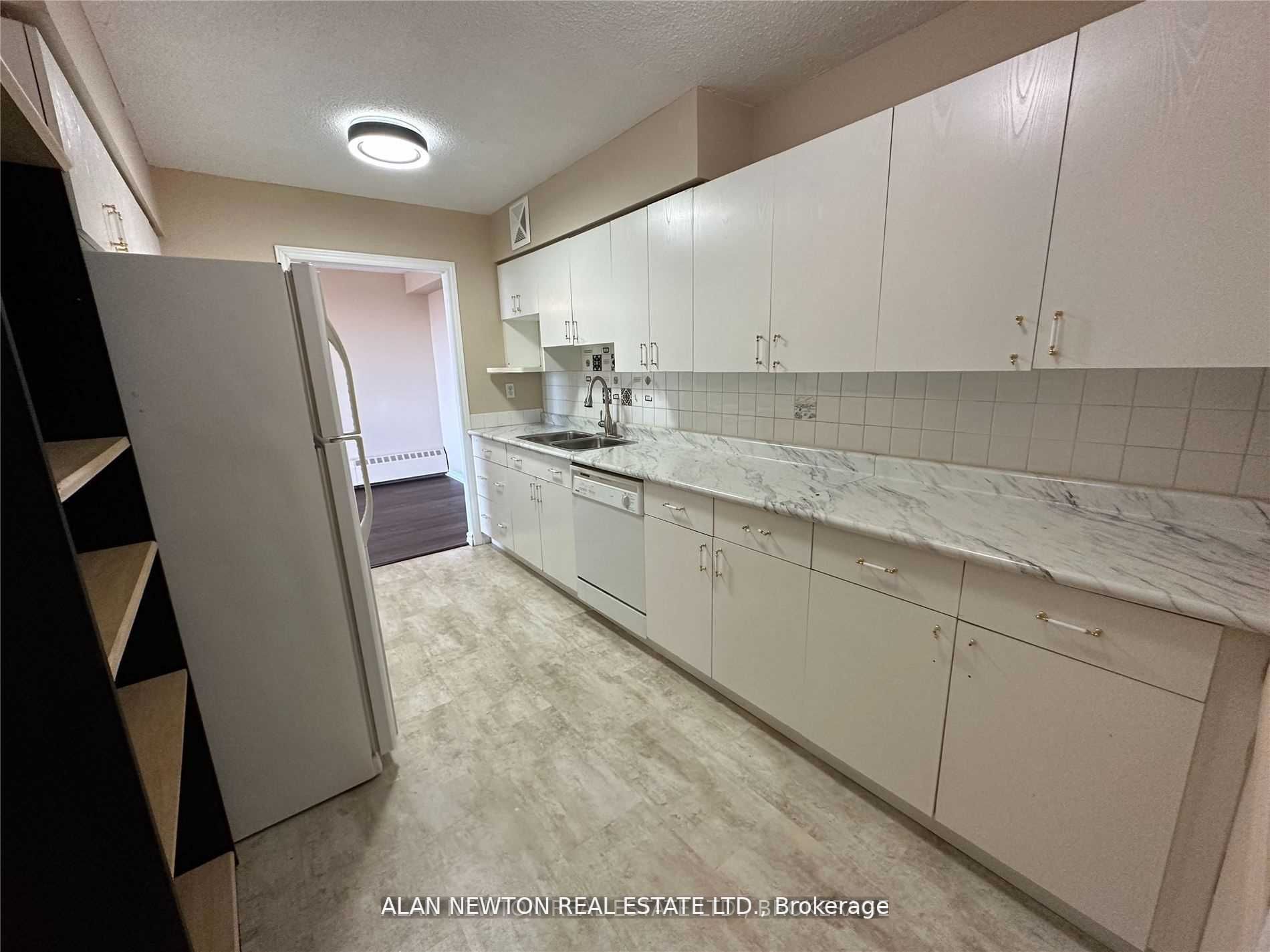 180 Dudley Ave, #601