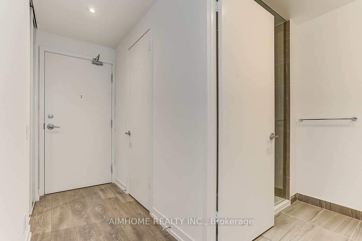 898 Portage Parkway, #5805