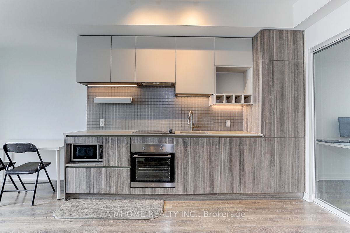 898 Portage Parkway, #5805