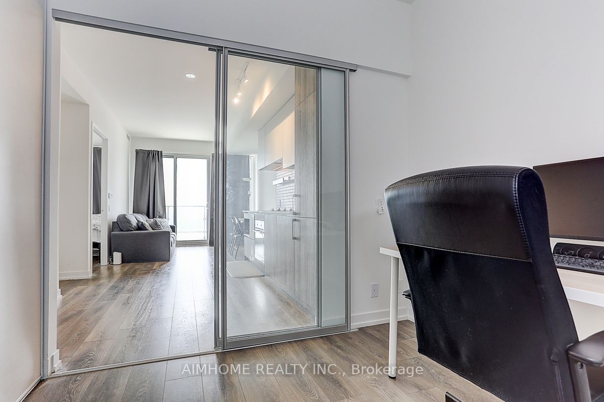 898 Portage Parkway, #5805