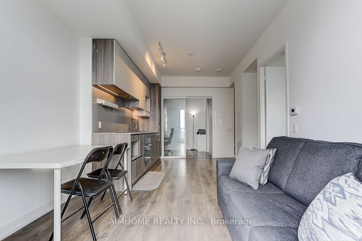 898 Portage Parkway, #5805