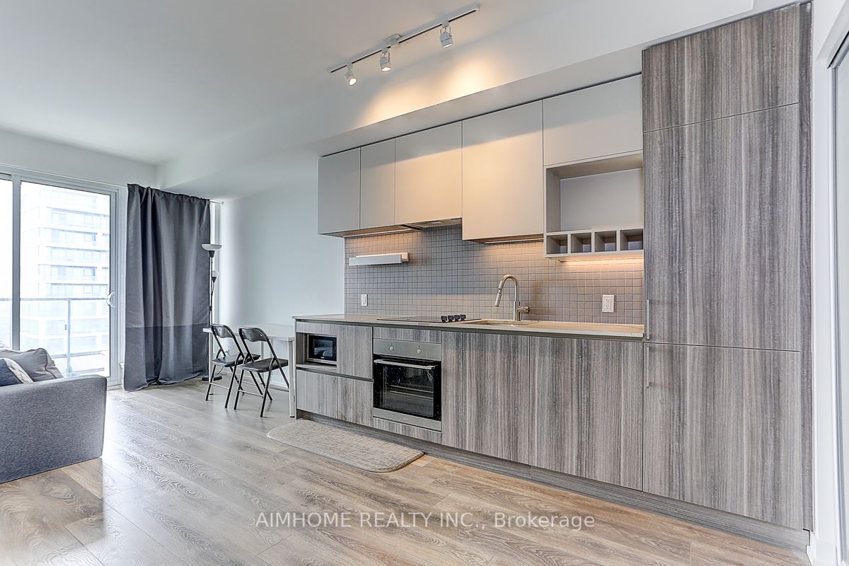 898 Portage Parkway, #5805