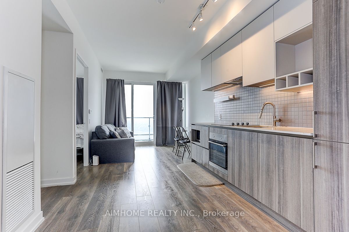898 Portage Parkway, #5805
