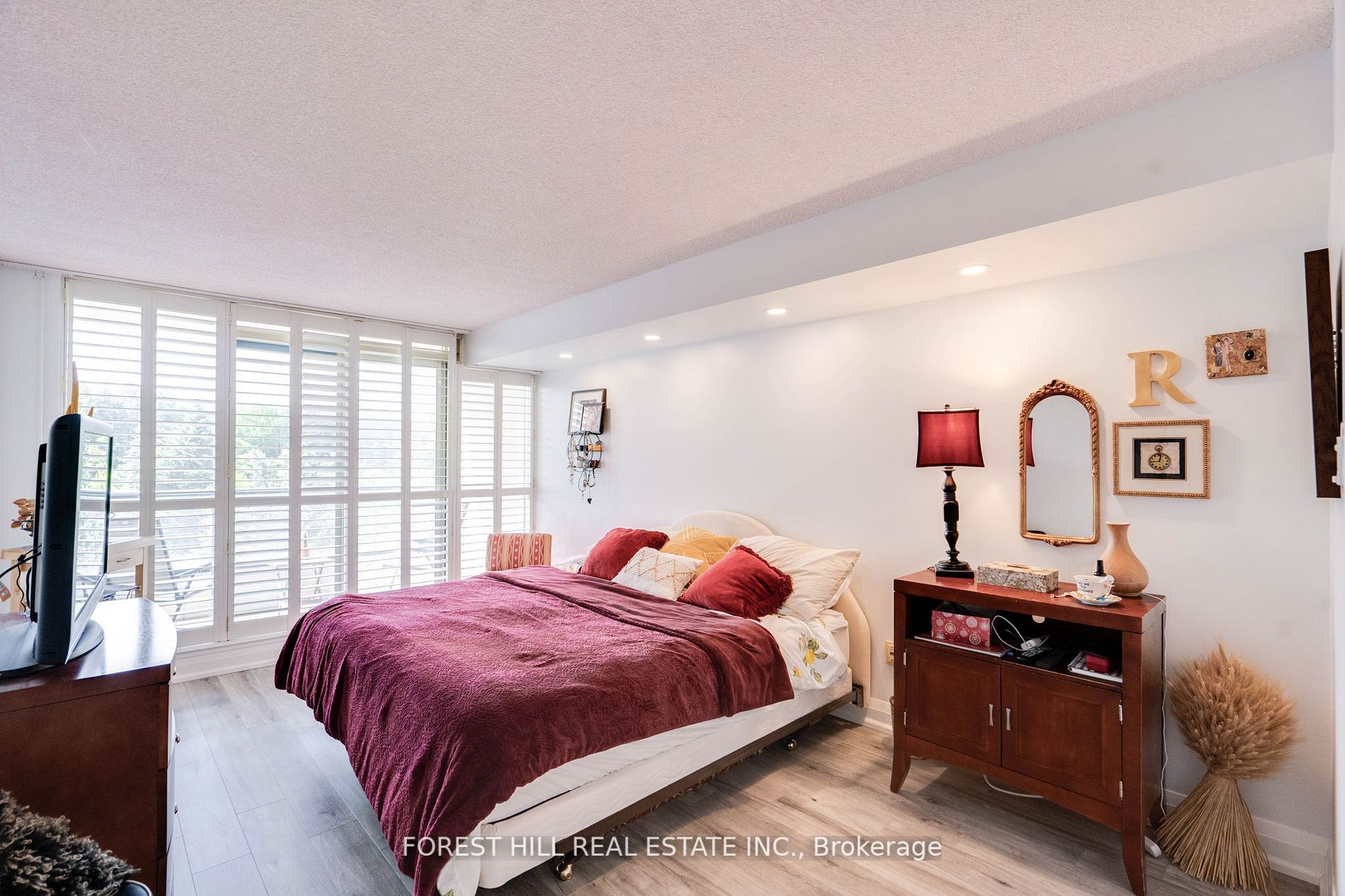 1 Clark Ave, #501