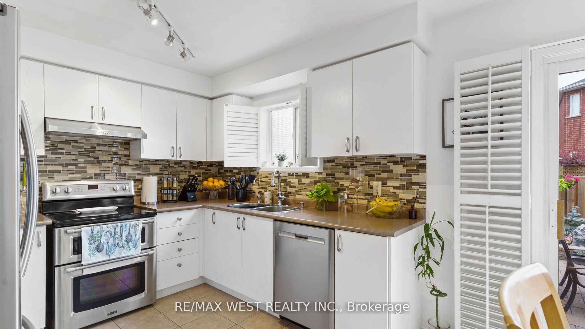 16 Piazza Cres