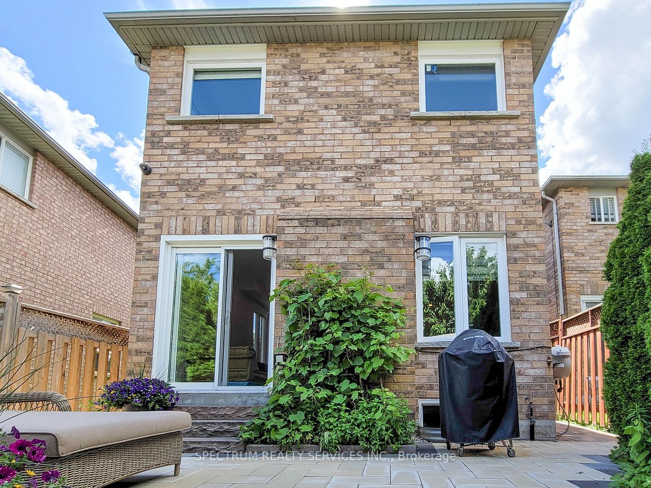 81 Harmony Rd