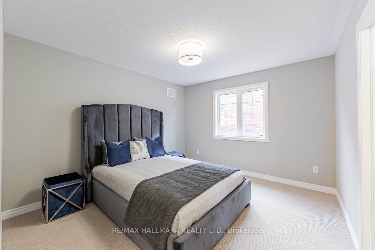 92 Glenheron Crescent