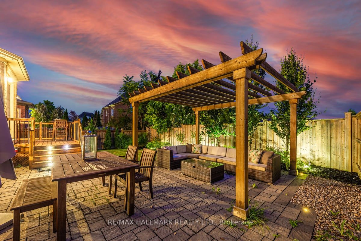 92 Glenheron Crescent