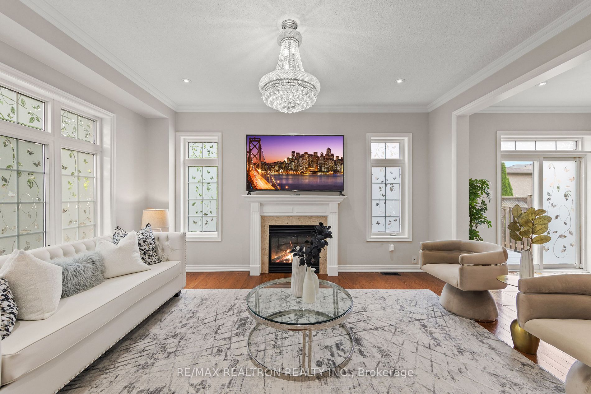 42 Reginald Lamb Cres