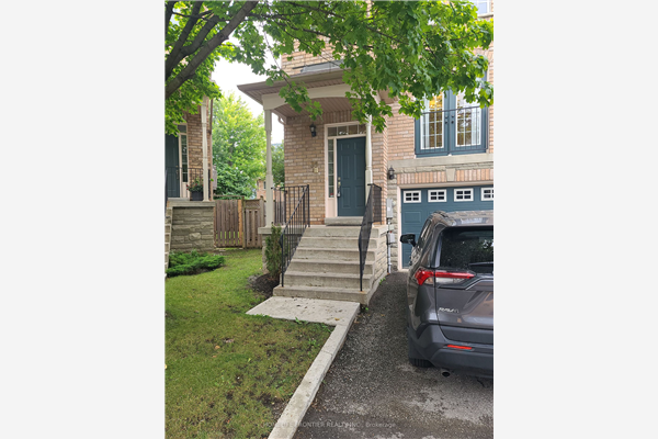 19 Foxchase Ave, Vaughan