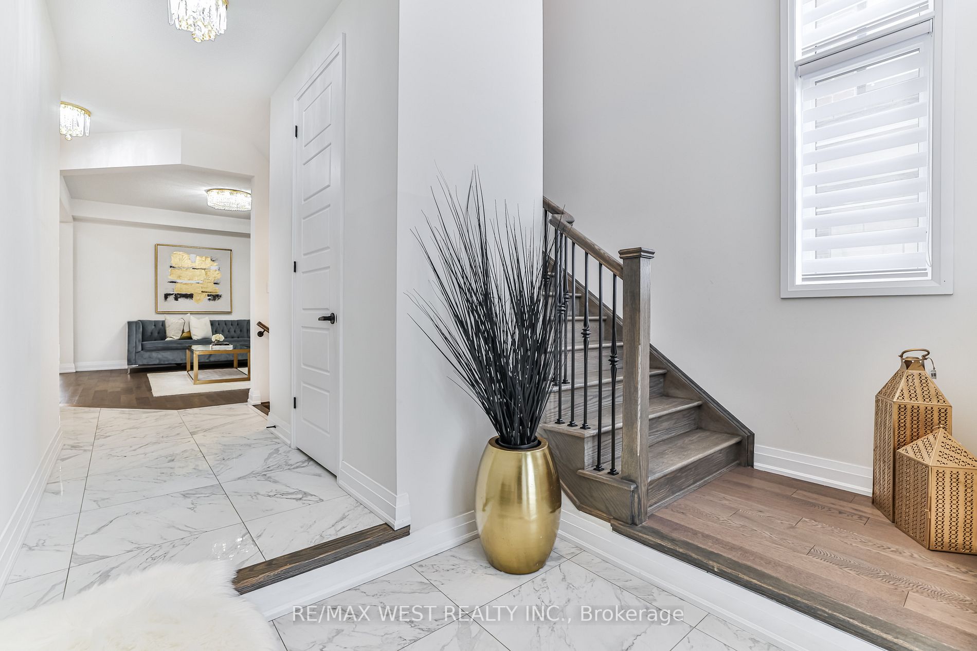 23 Jonkman Blvd