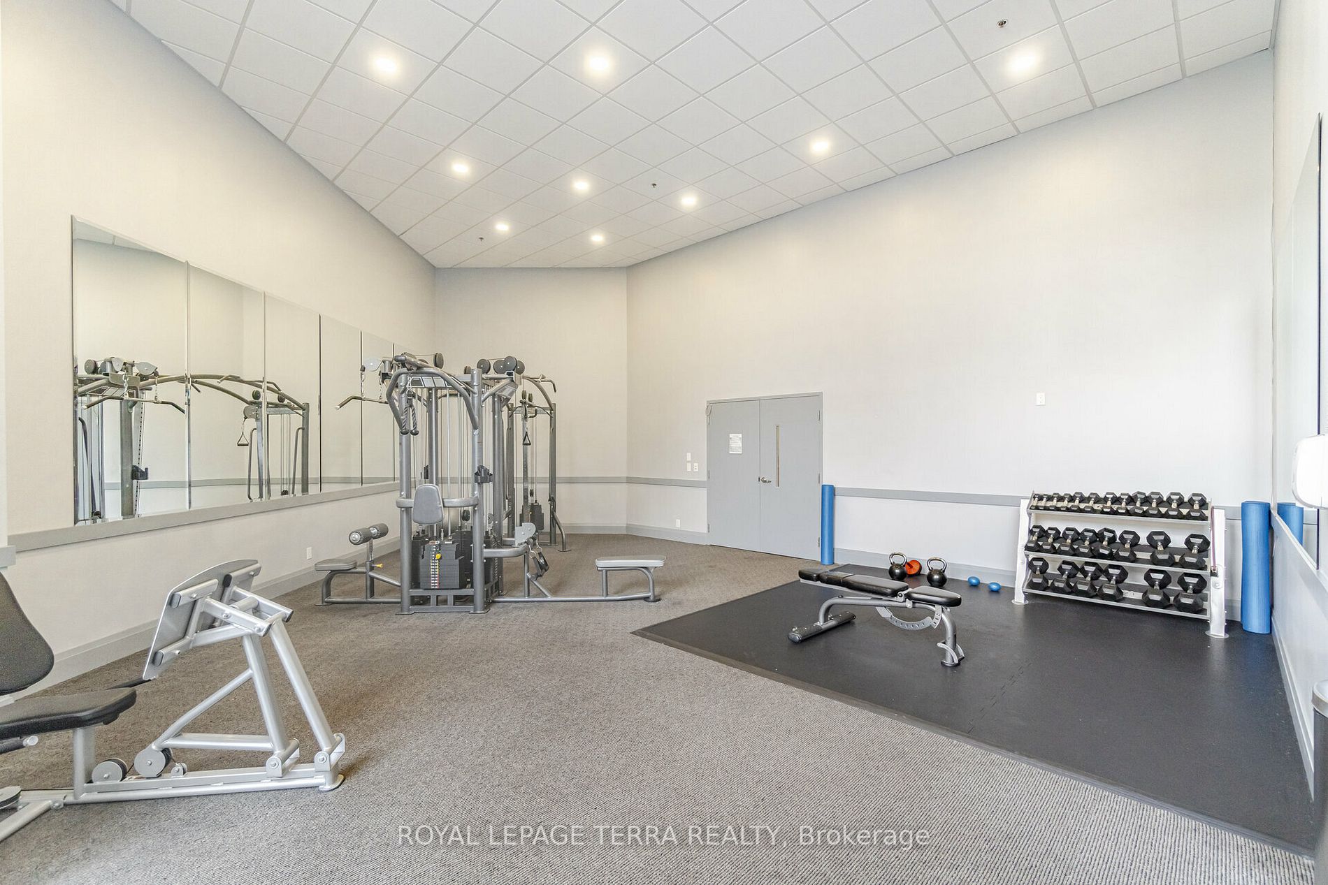 24 Woodstream Blvd, #701