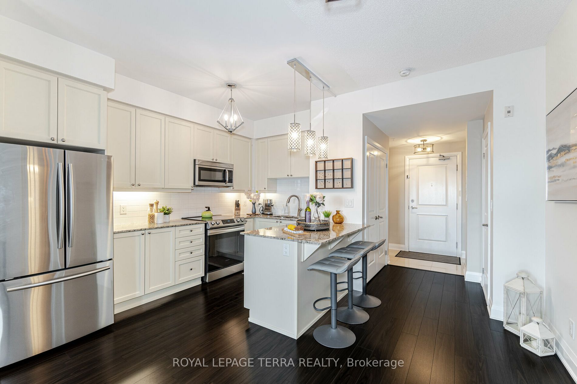 24 Woodstream Blvd, #701