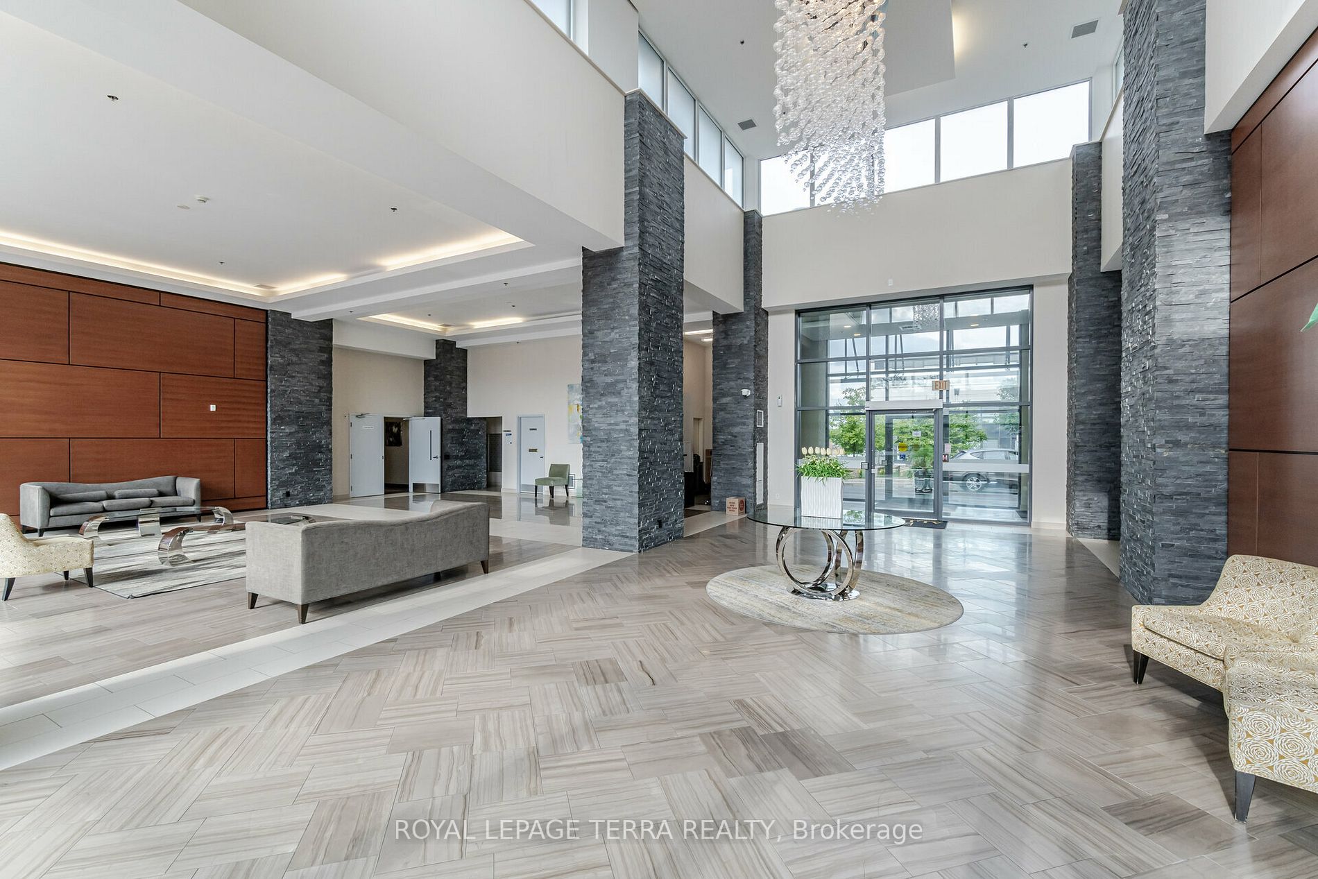 24 Woodstream Blvd, #701