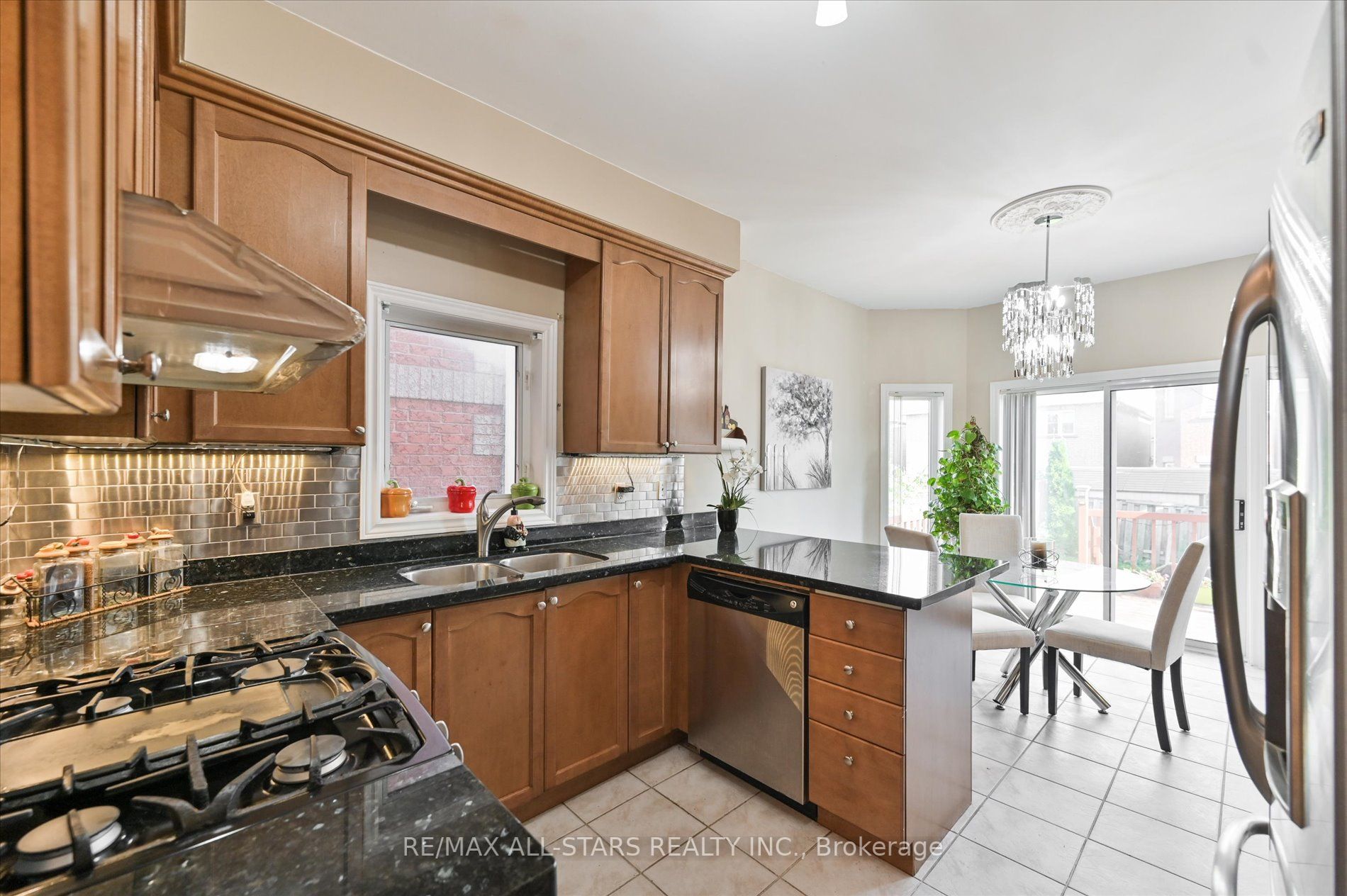 15 Quantum St