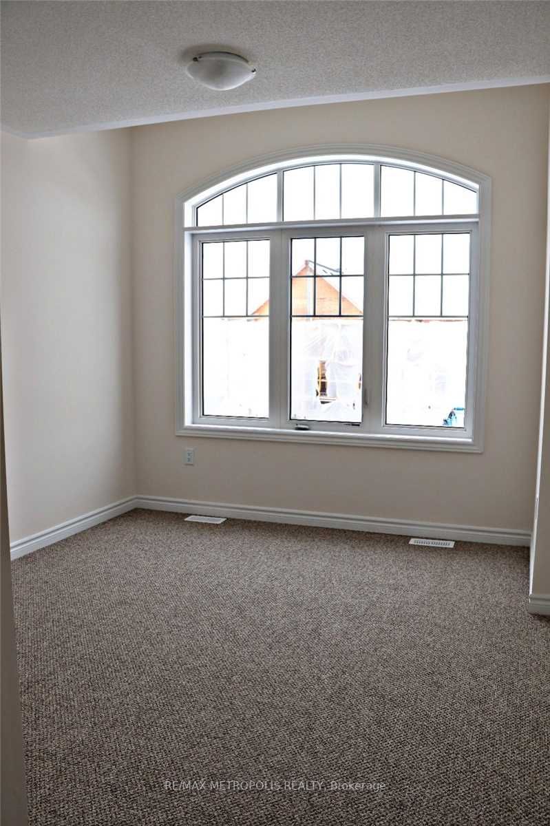 2284 Grainger Loop