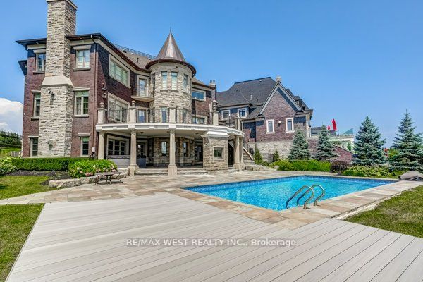 115 Hazelridge Crt