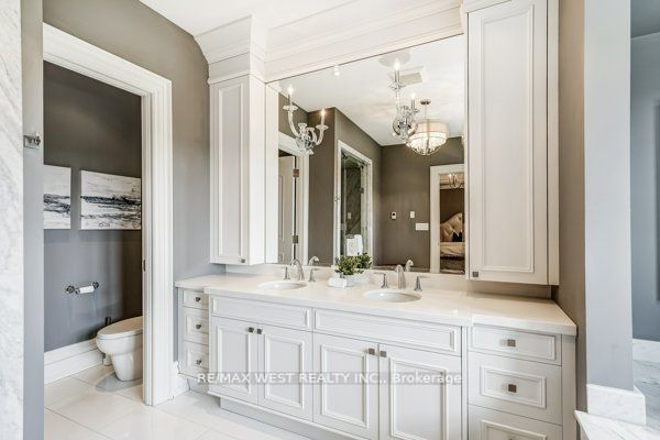 115 Hazelridge Crt