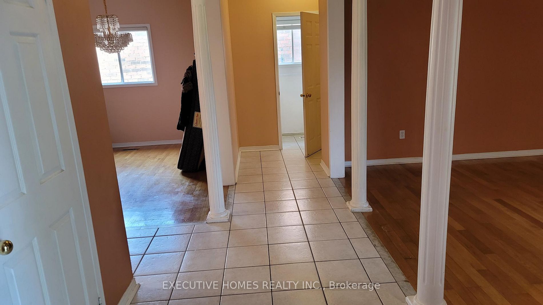 212 Hoover Park Dr