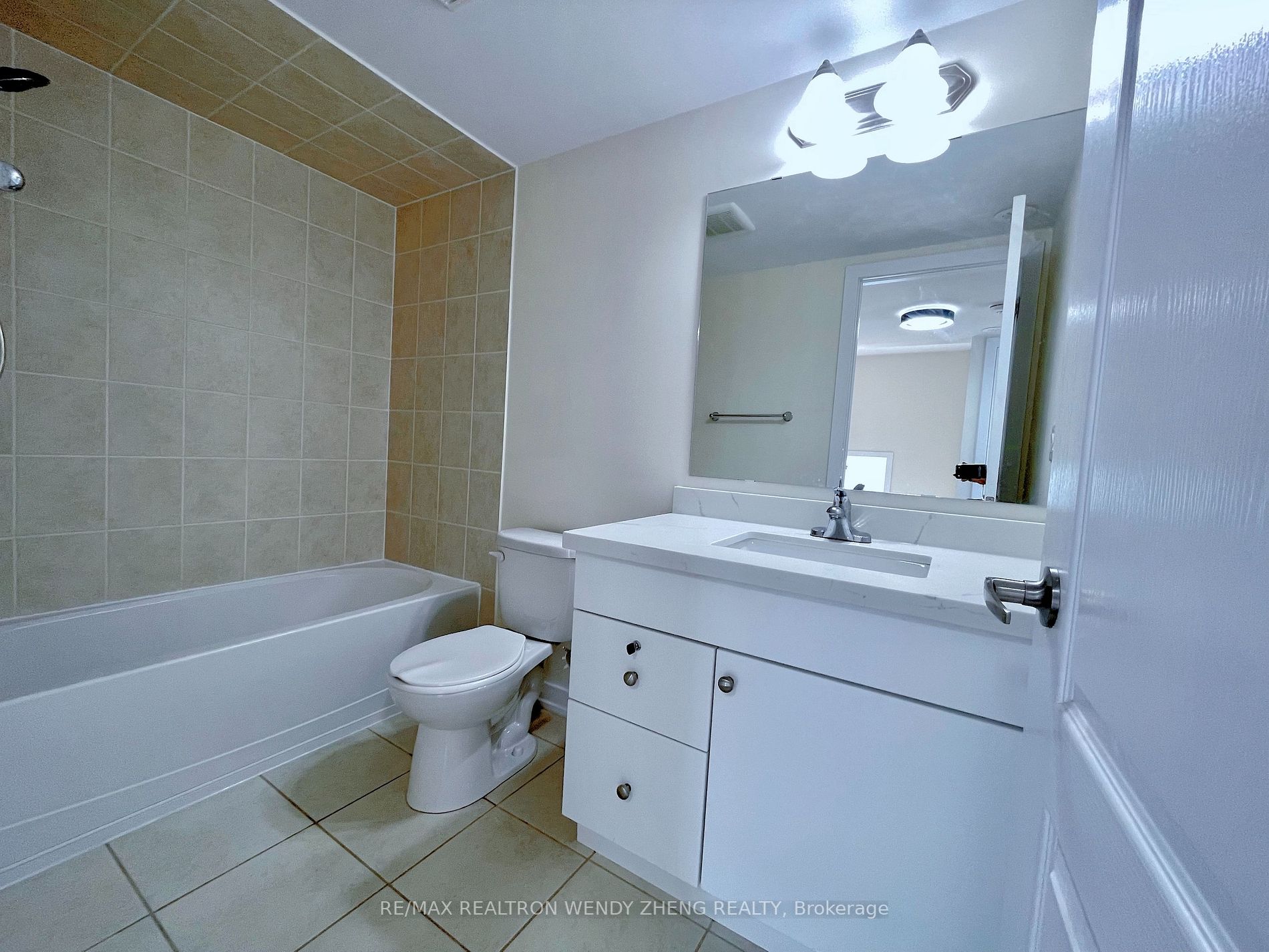 11 Dunsheath Way, #1203