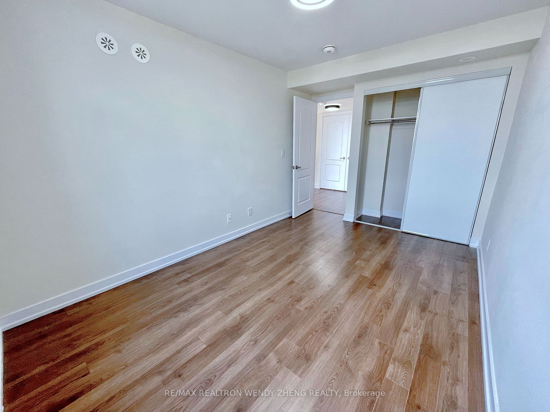 11 Dunsheath Way, #1203