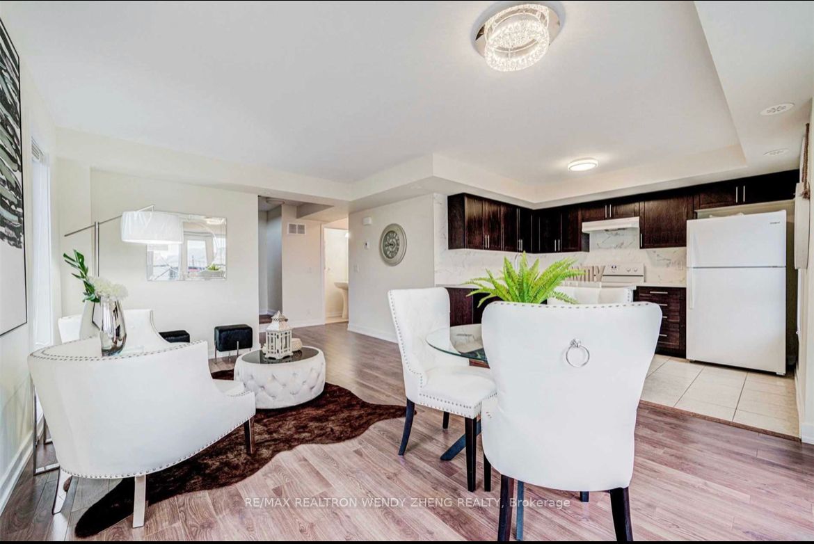 11 Dunsheath Way, #1203