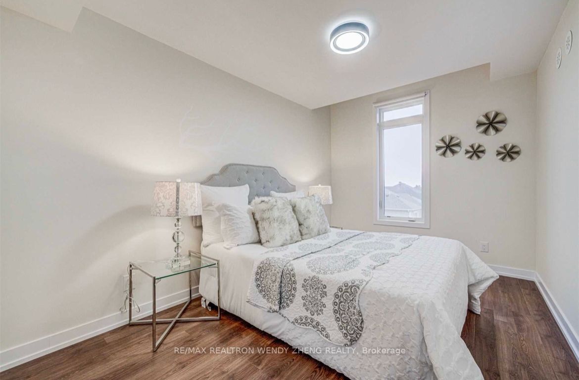 11 Dunsheath Way, #1203