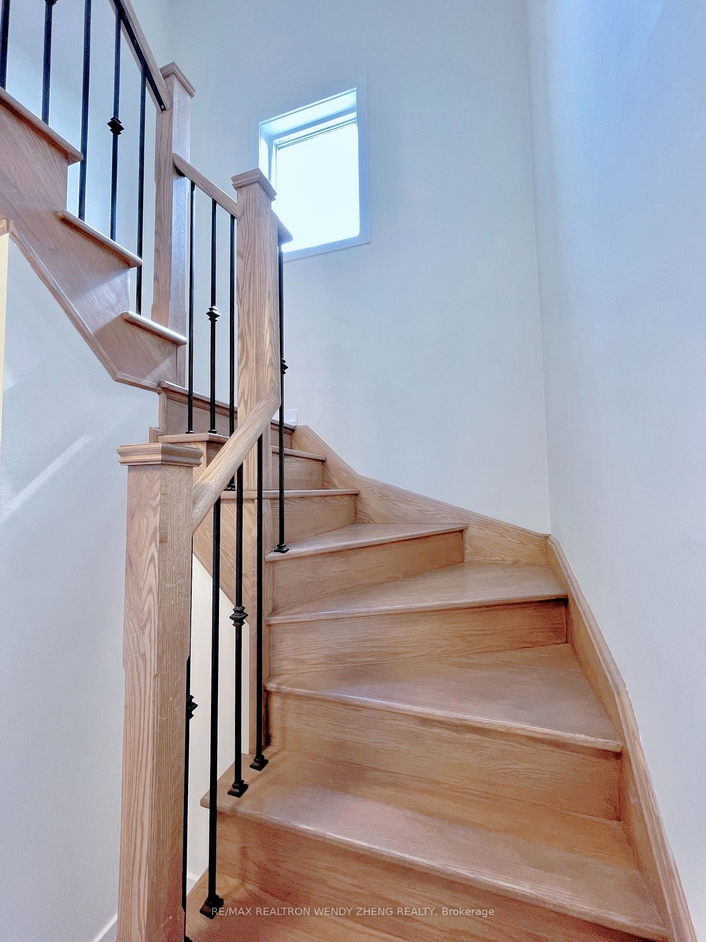11 Dunsheath Way, #1203