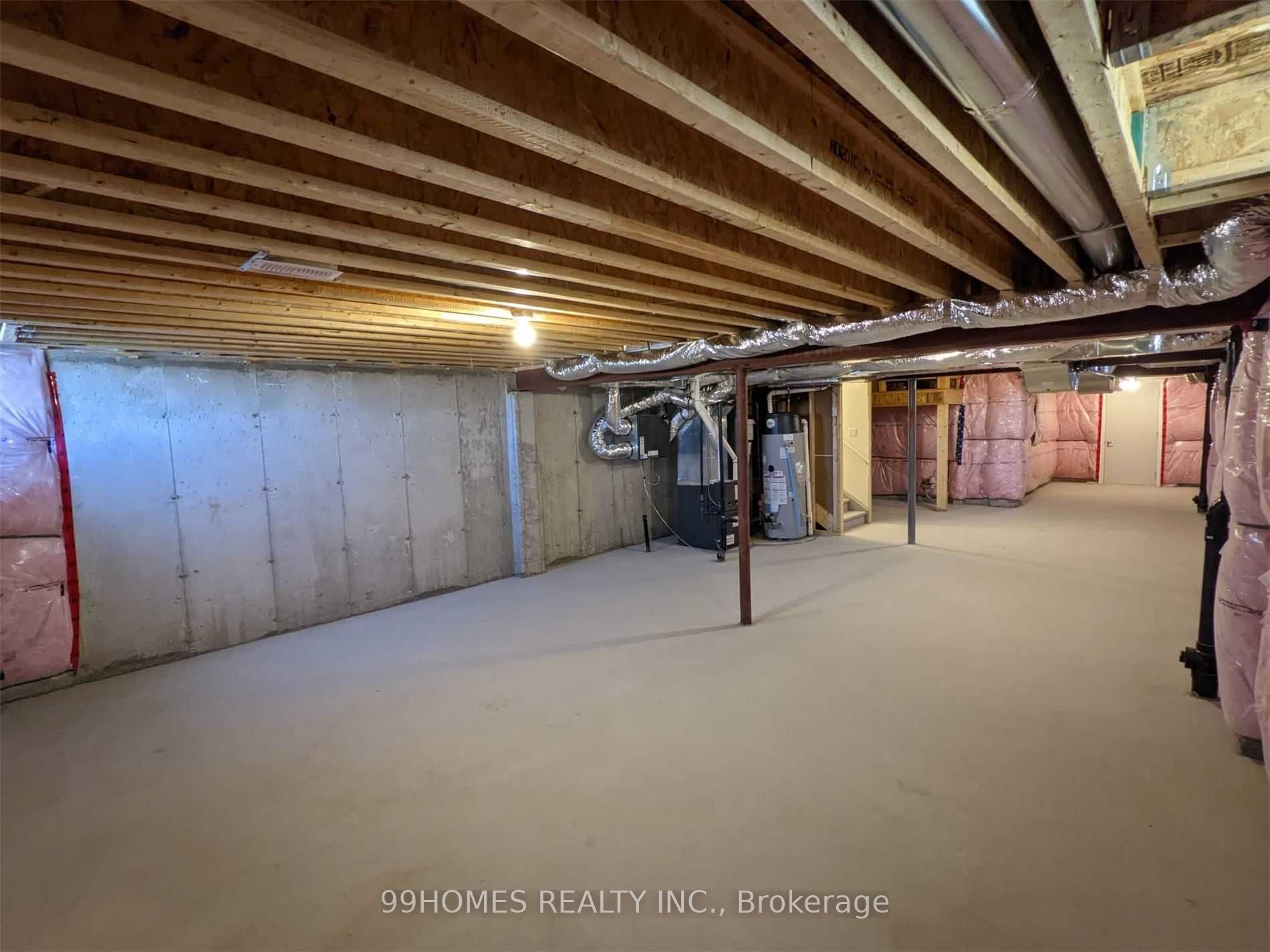 13 Ferragine Cres