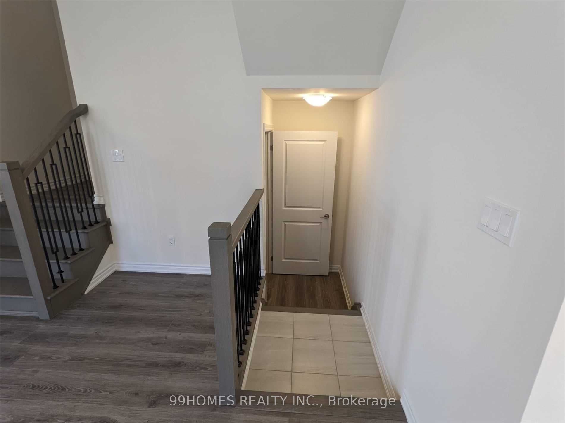 13 Ferragine Cres