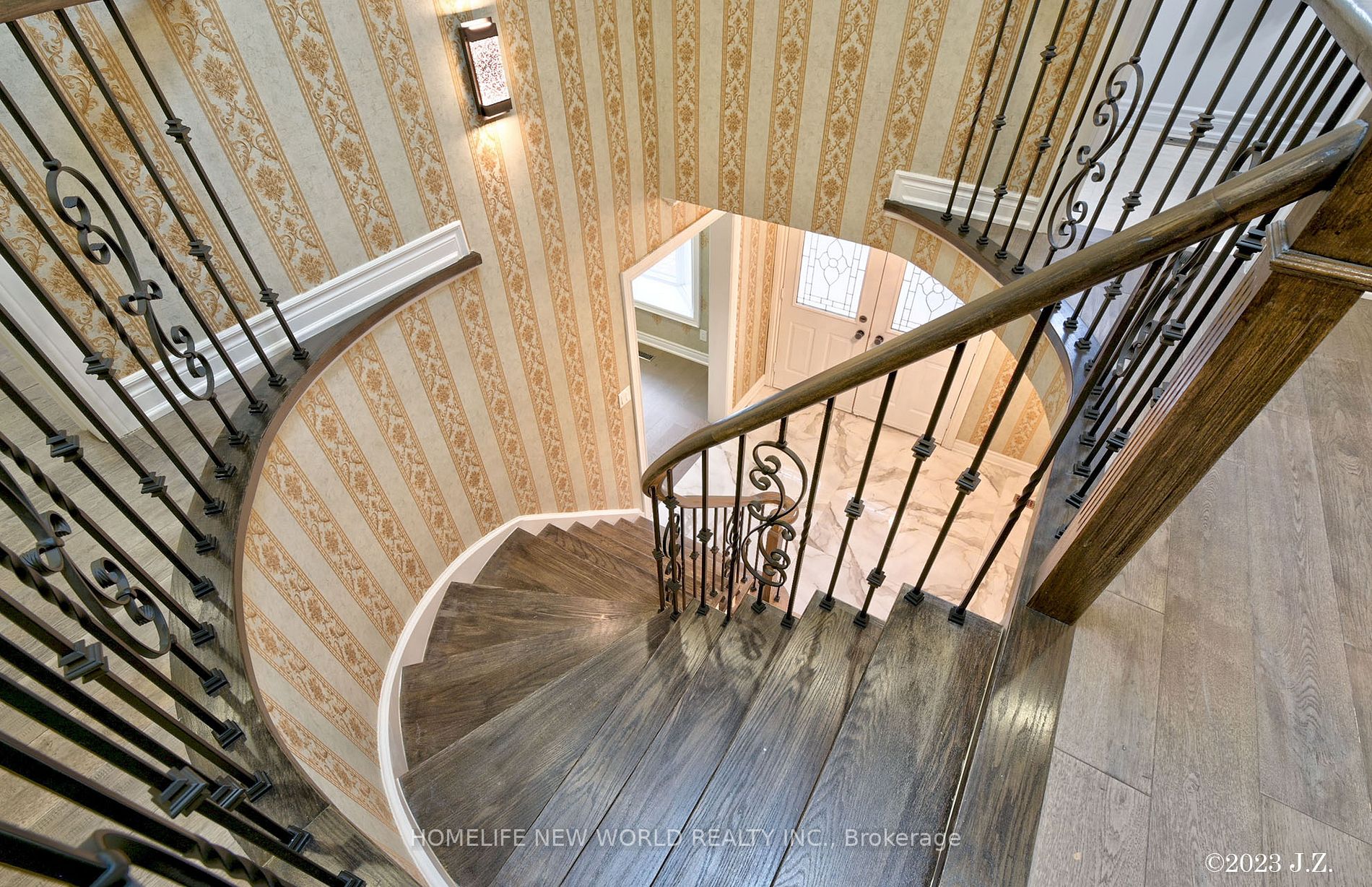 14 Testa St