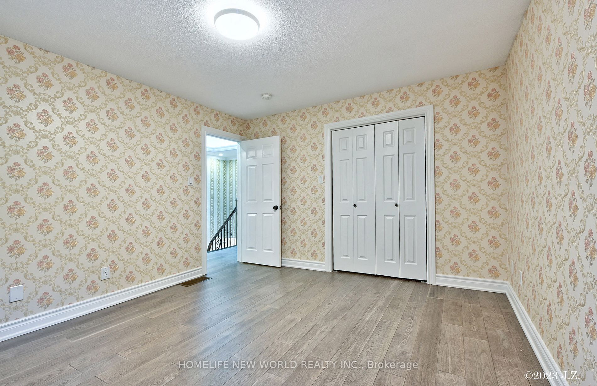 14 Testa St