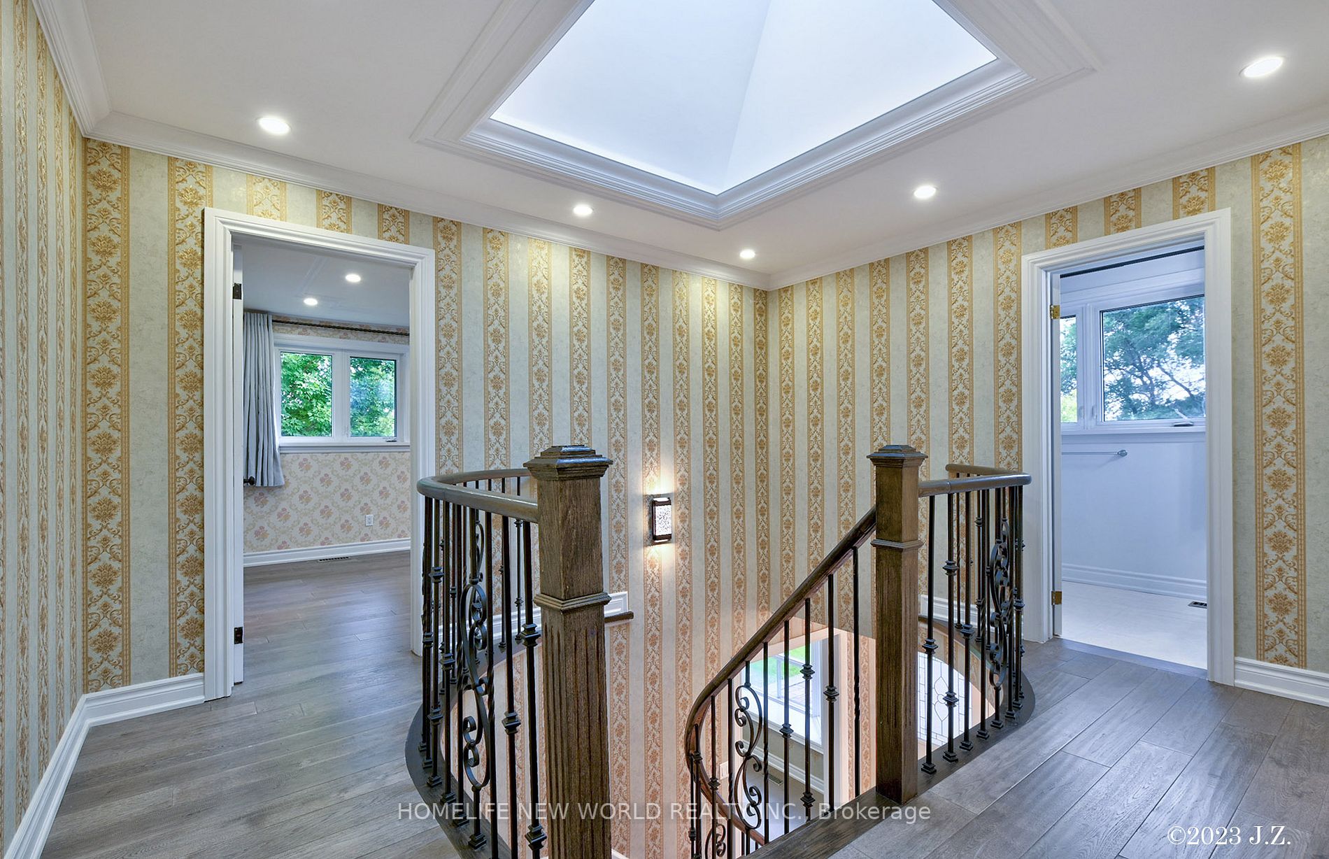 14 Testa St