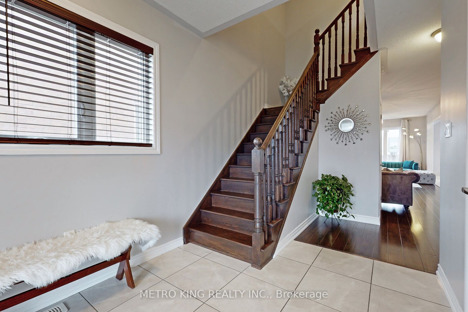 105 Sutherland Avenue