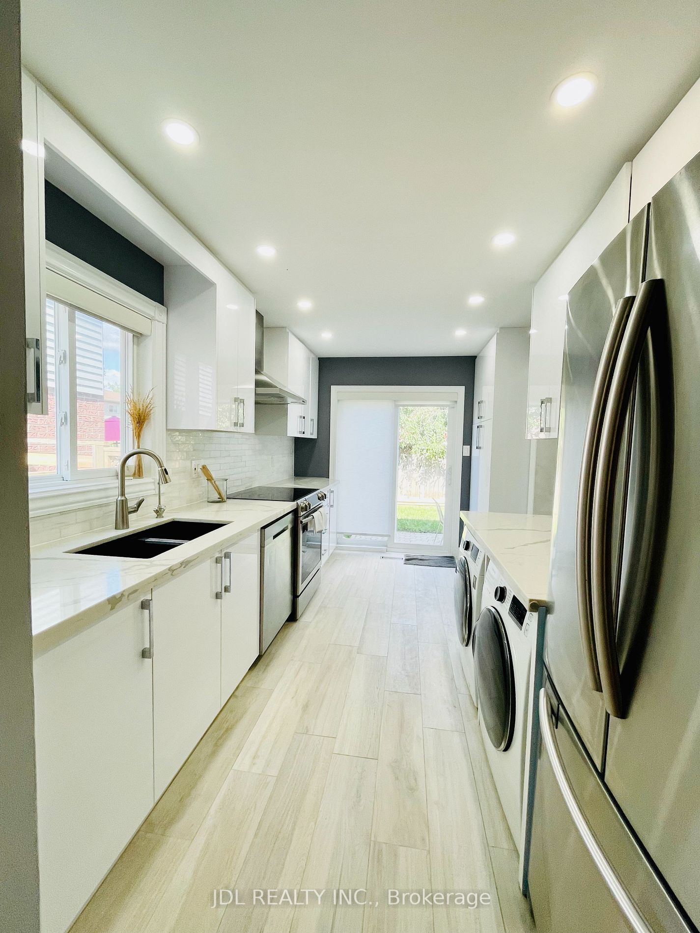 108 Nightstar Dr