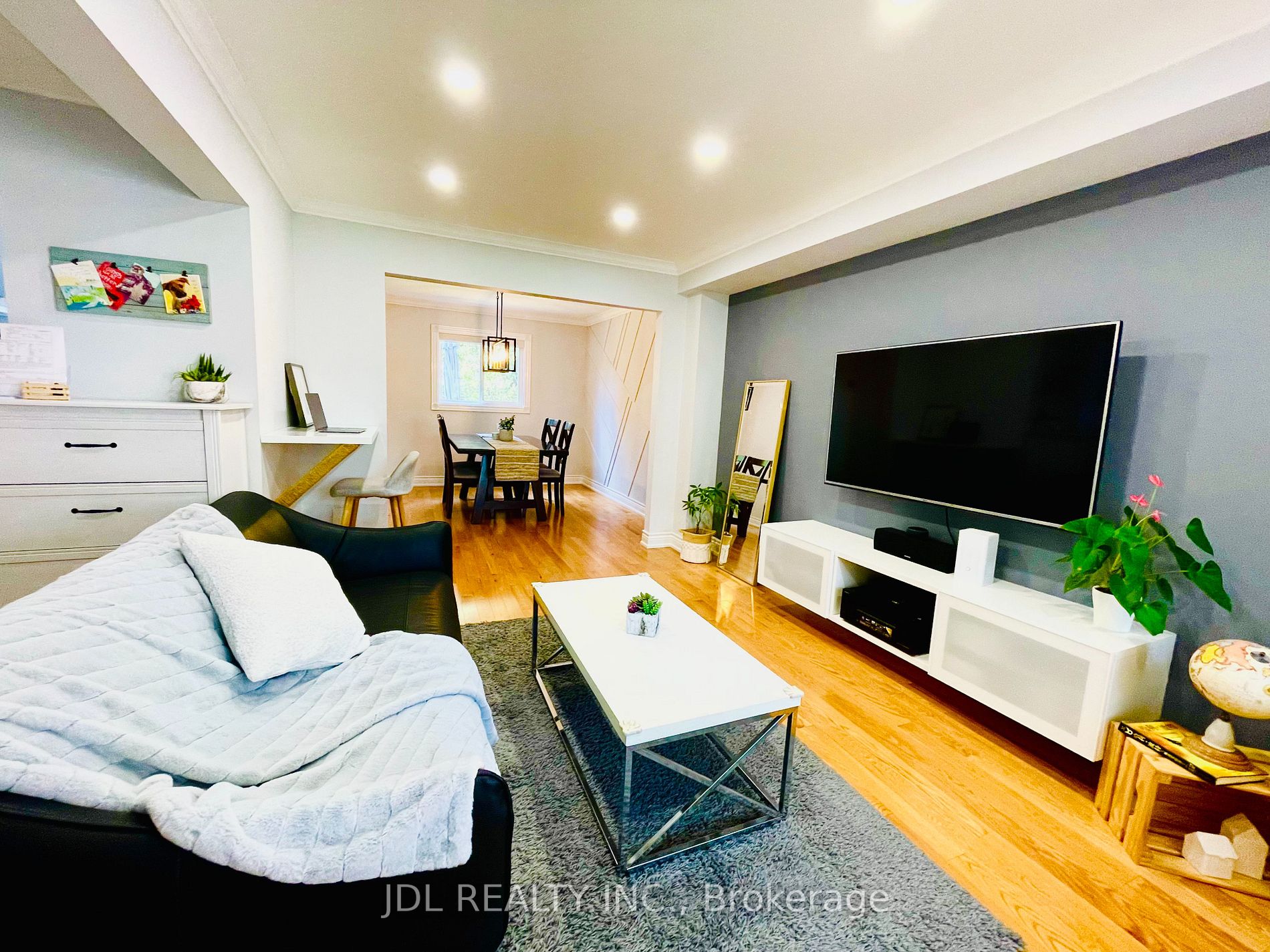 108 Nightstar Dr