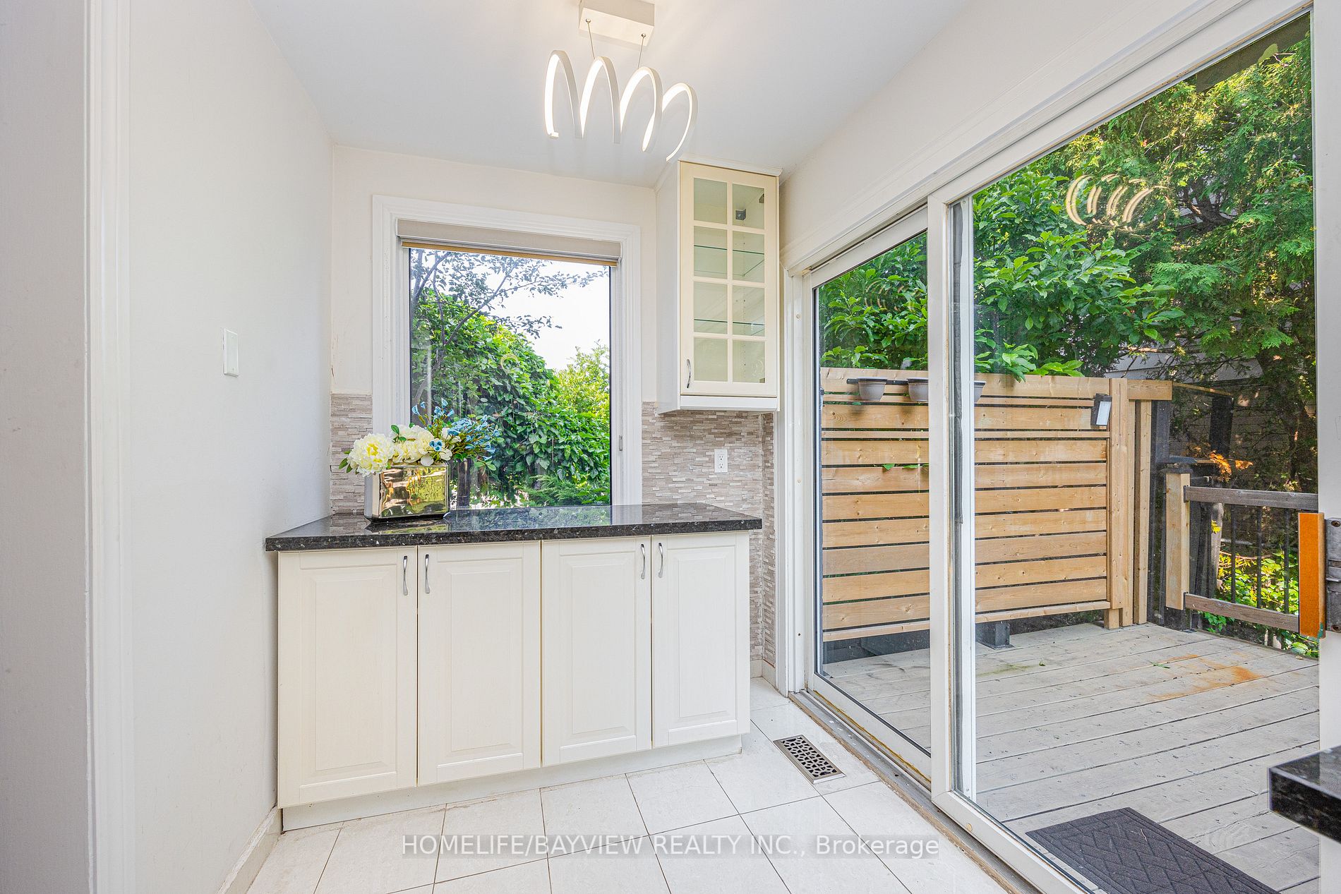 521 Cody Cres