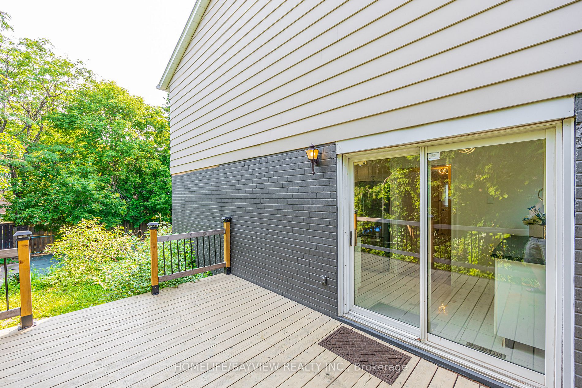 521 Cody Cres