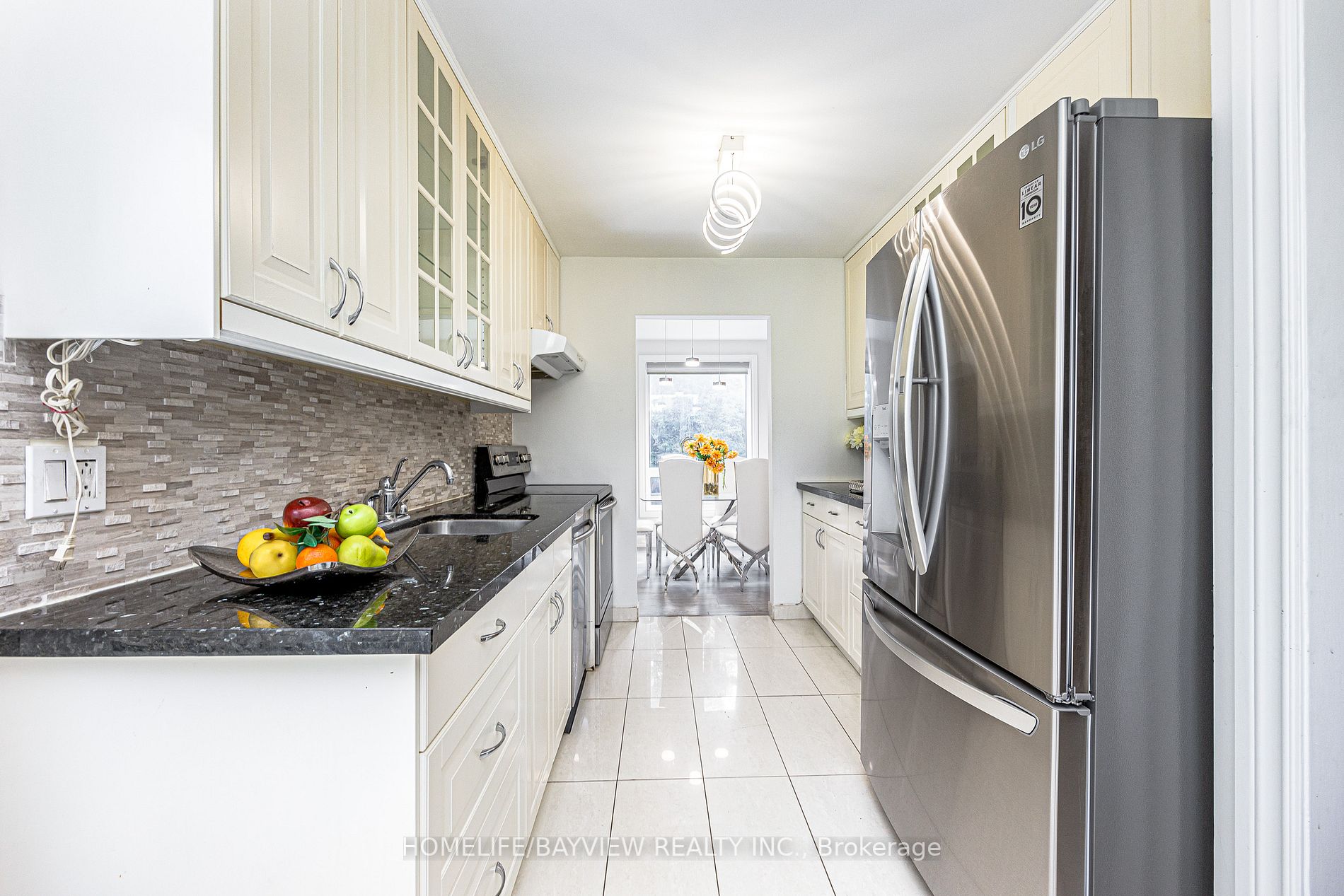 521 Cody Cres