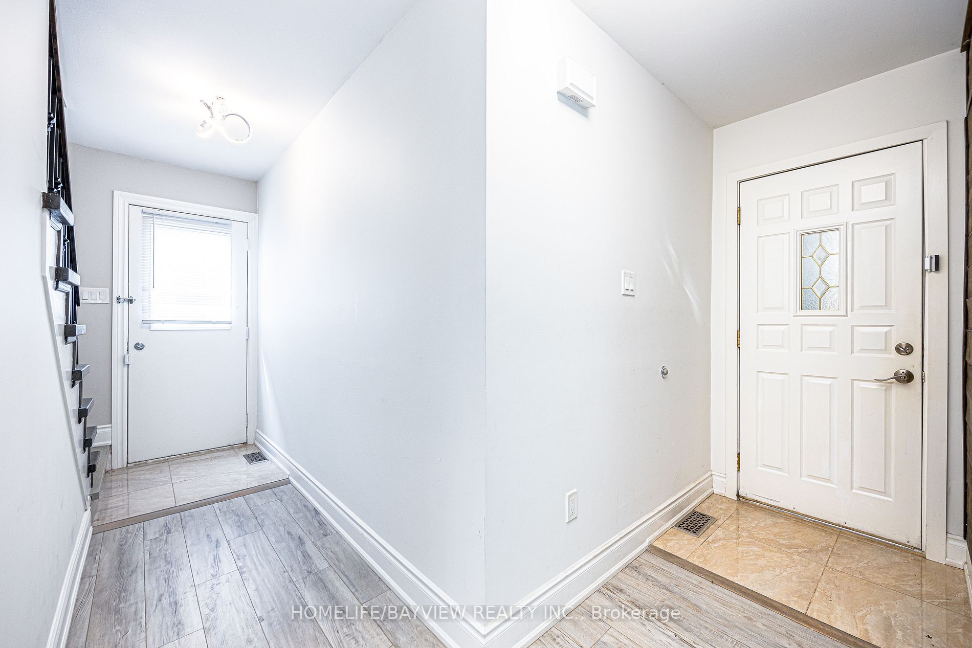 521 Cody Cres