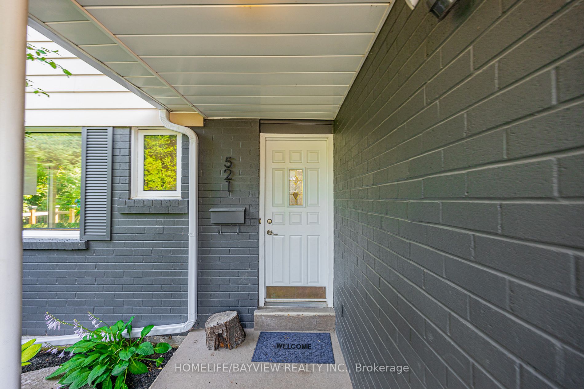521 Cody Cres