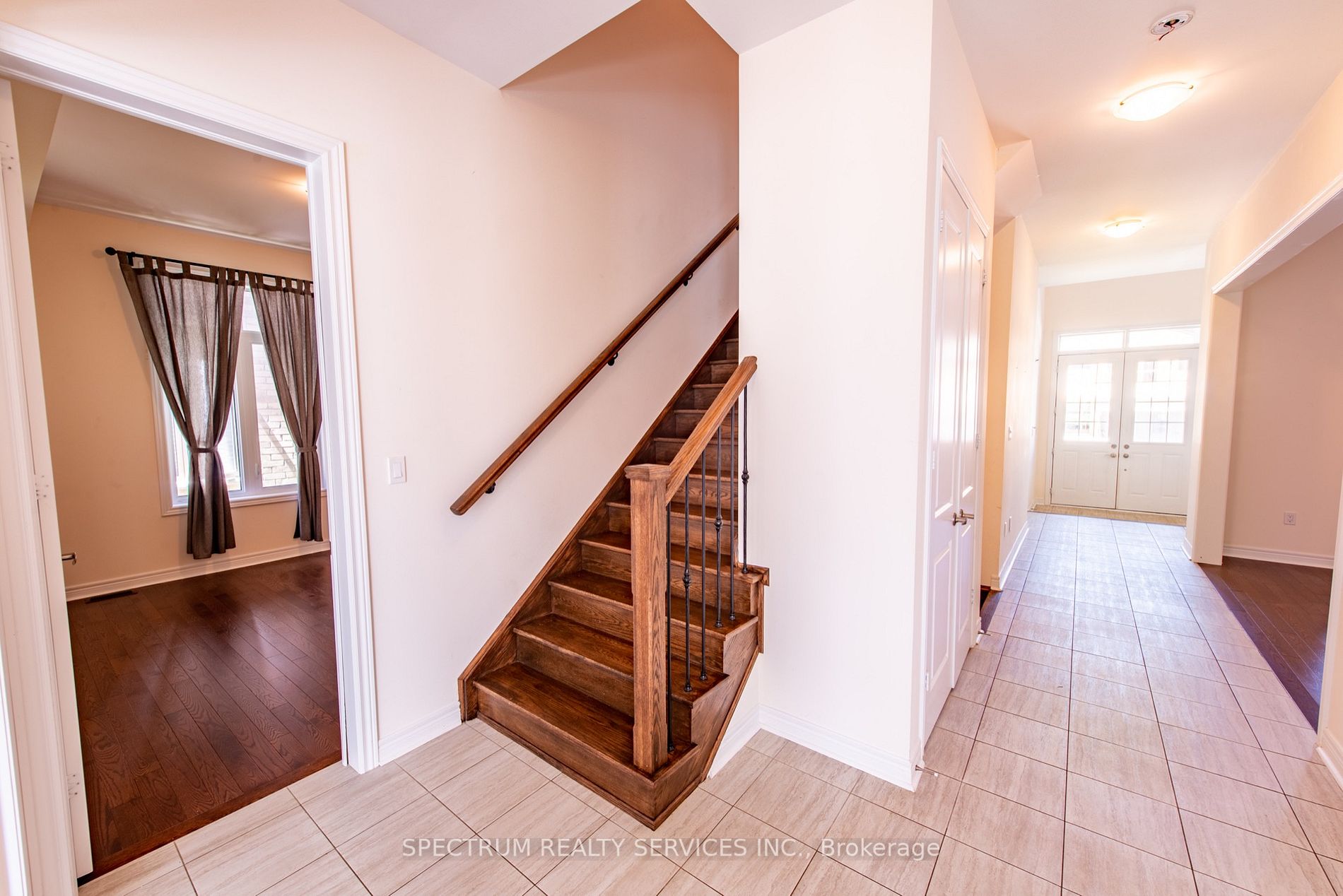 2288 Lozenby St