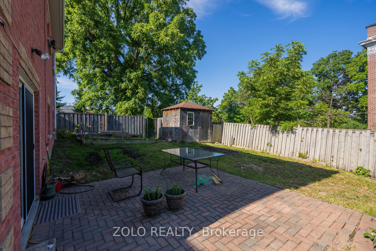 179 Rebecca St N