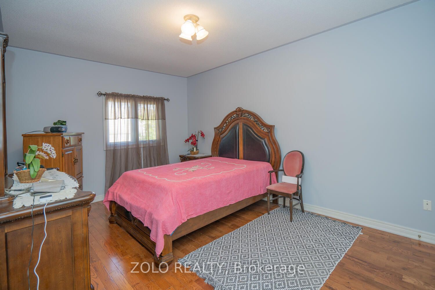 179 Rebecca St N