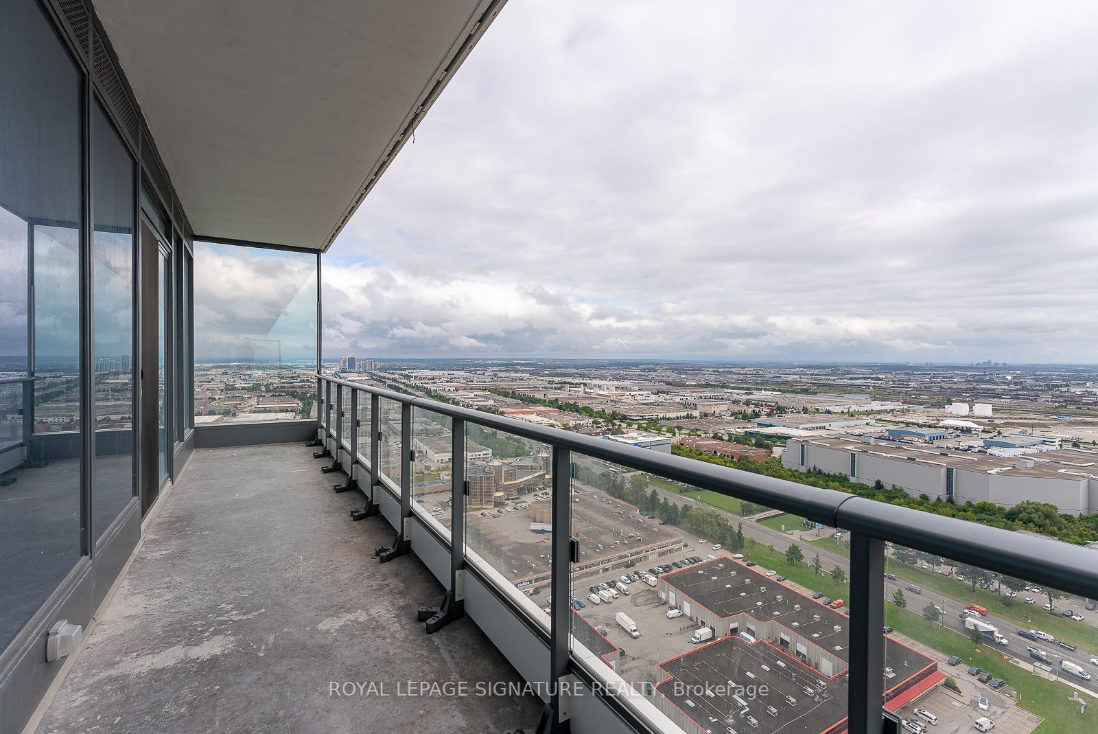 950 Portage Pkwy, #3502