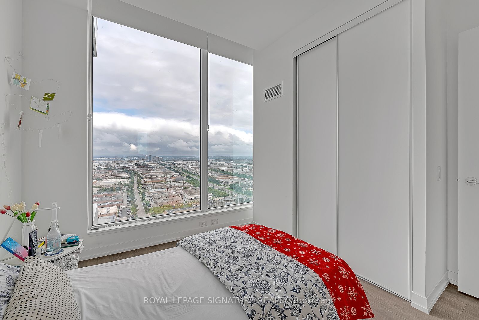 950 Portage Pkwy, #3502