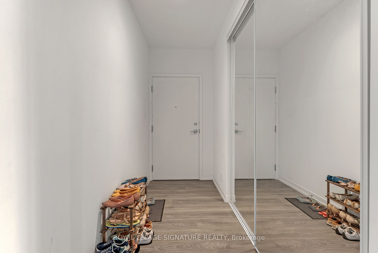 950 Portage Pkwy, #3502